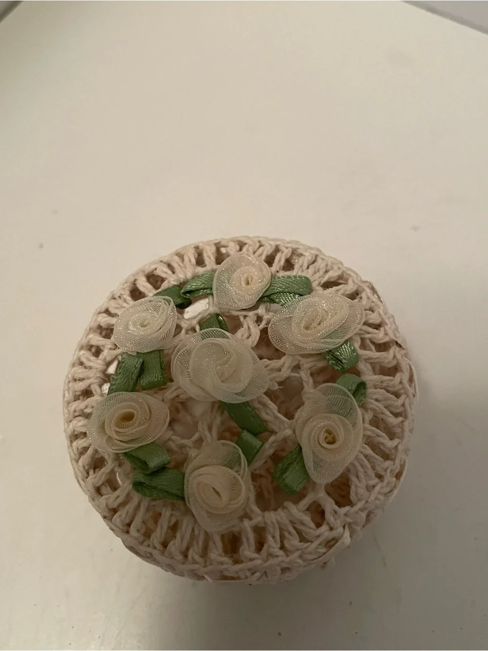 Vintage Handmade Starched Crocheted Trinket Box Cream Cottage Core Grandma  2.5”